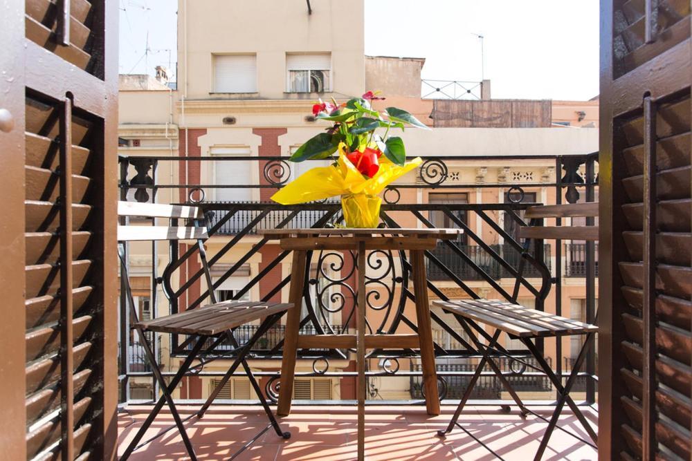 Bright Apartment With Balconies 34 Барселона Екстер'єр фото
